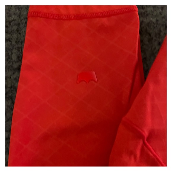 SHEFIT Boss leggings size medium. - Picture 4 of 4